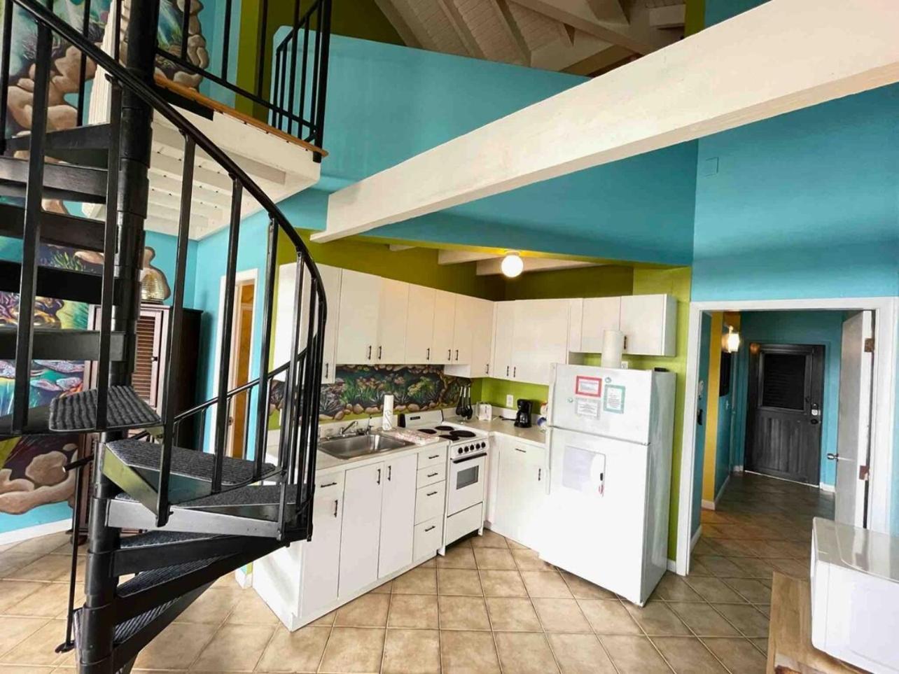 Harbor View 2Bed 1Bath Loft In Downtown Red Hook! Villa East End  Exterior photo